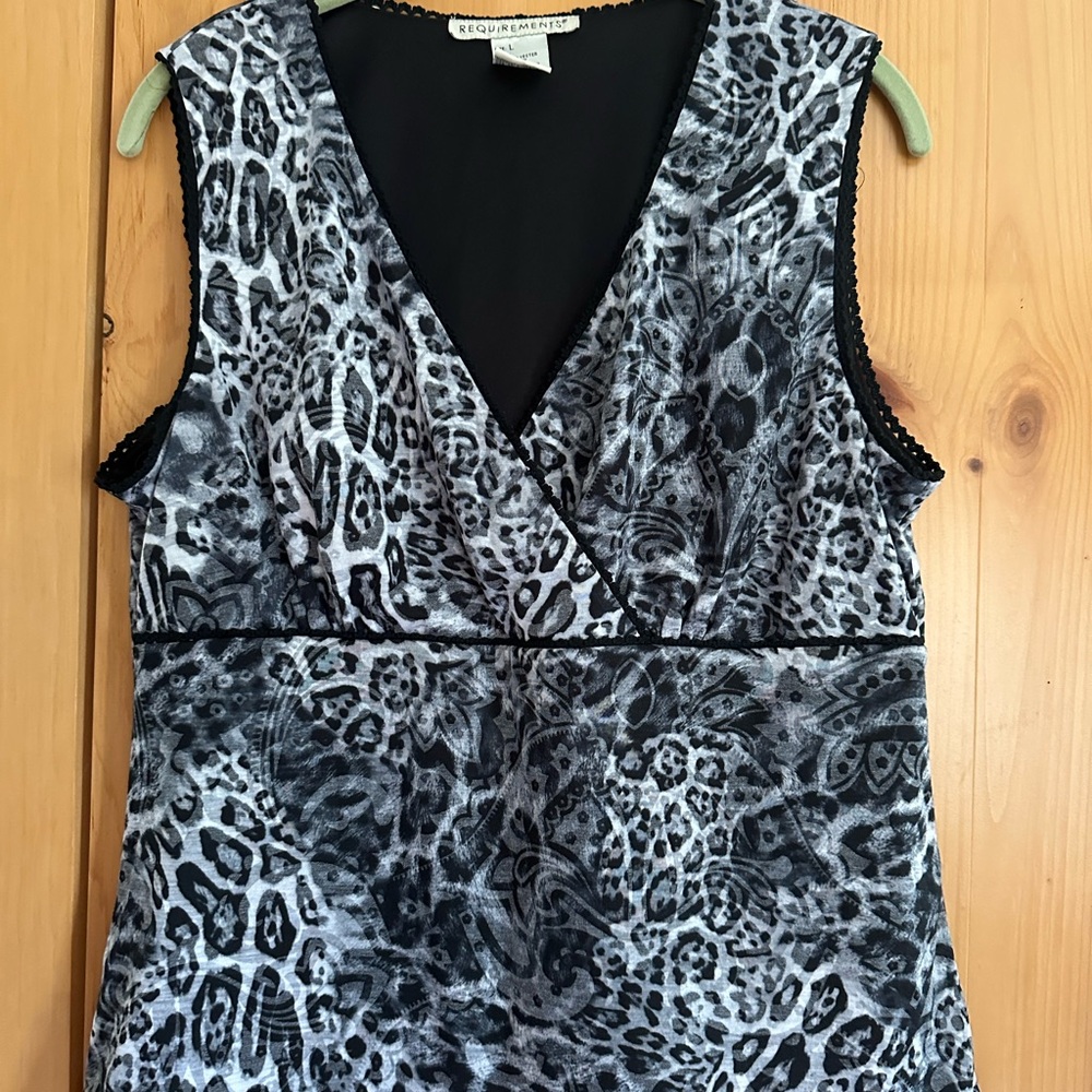 Requirements Black Sleeveless Top